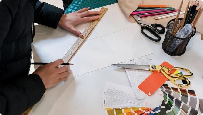 新知达人, 微火：为什么支付服务商自己不研发智慧数字经营系统而选择OEM