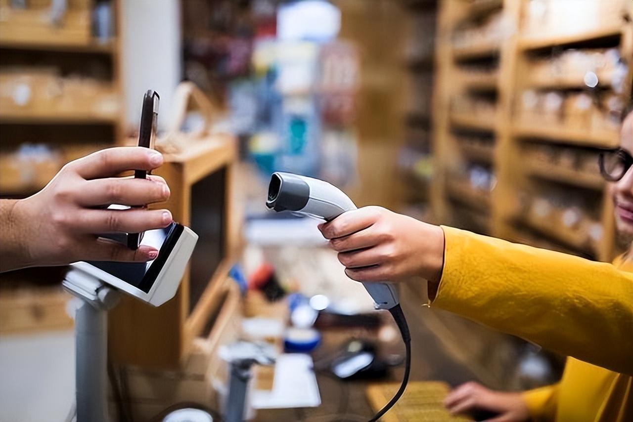 移动支付方便快捷，却有多国紧急“下架”支付宝、微信，为啥？